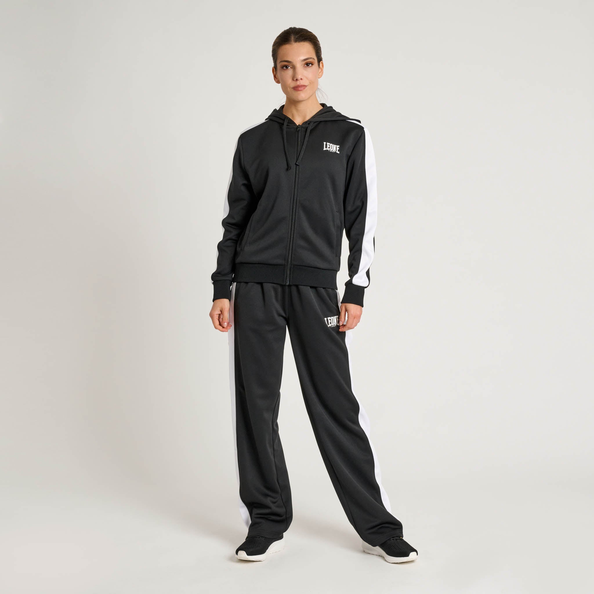WOMAN FULL TRACKSUIT