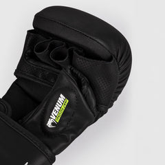 MMA-Handschuhe 7 Oz Venum Training Camp 4.0 Sparring