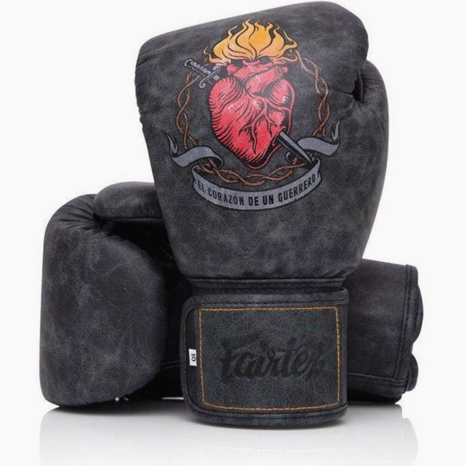 Muay Thai Handschuhe Fairtex The Heart of Warrior