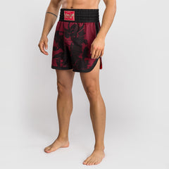 Venum Assassin's Creed Shadows Kick-Thai-Shorts Burgunder-Schwarz