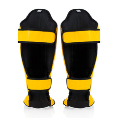 Schienbeinschoner Fairtex Wettbewerb SP5 mit gelben Fußschutz