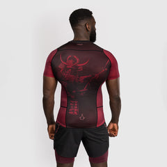 Venum Assassin's Creed Shadows Rashguard Kurzarm Rot-Schwarz