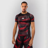 Venum Matupa Rashguard Kurzarm Schwarz-Rot