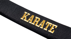 Budogürtel in Glanzoptik mit Box (mit Bestickung) „KARATE“
