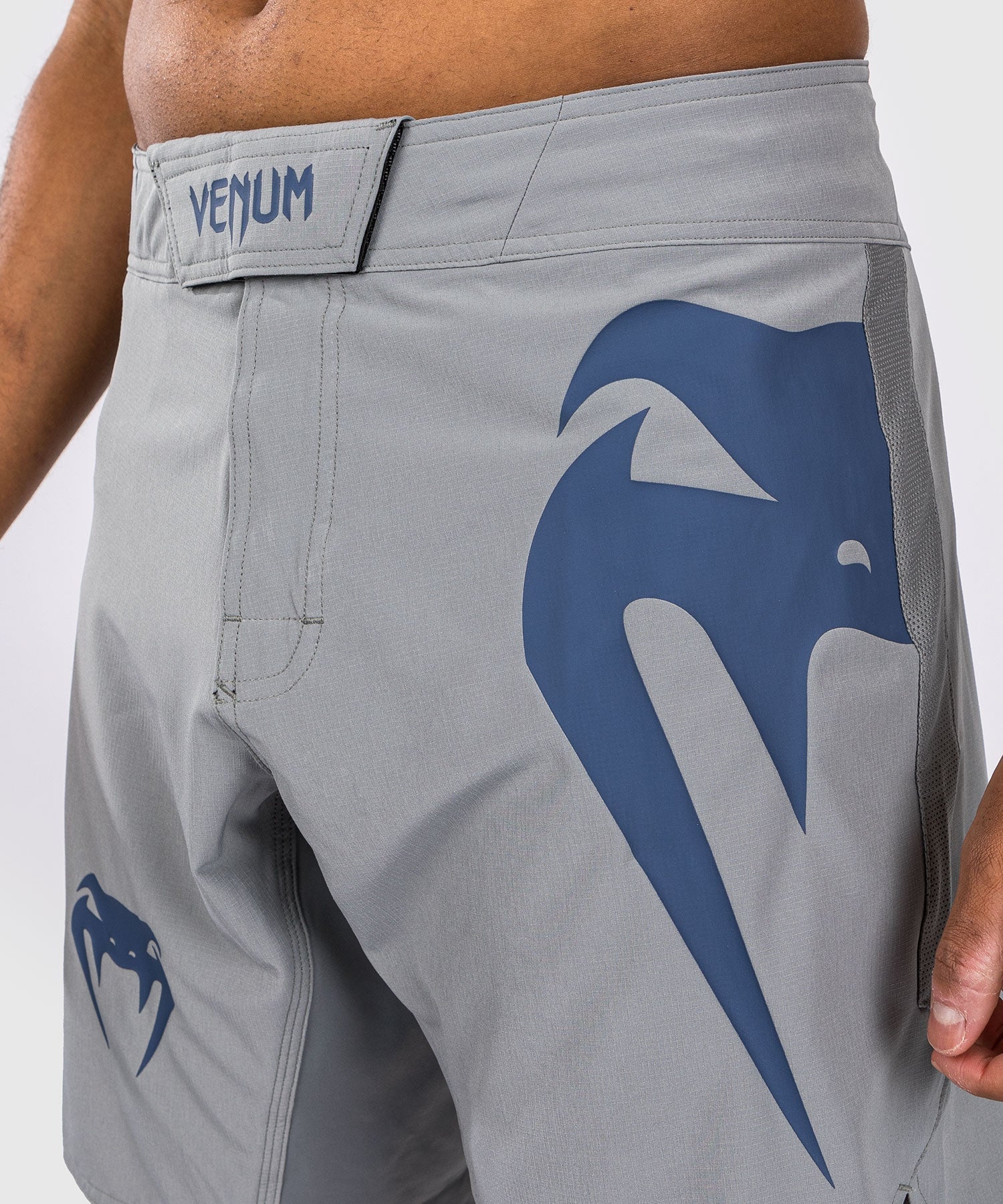 Venum Light 5.0