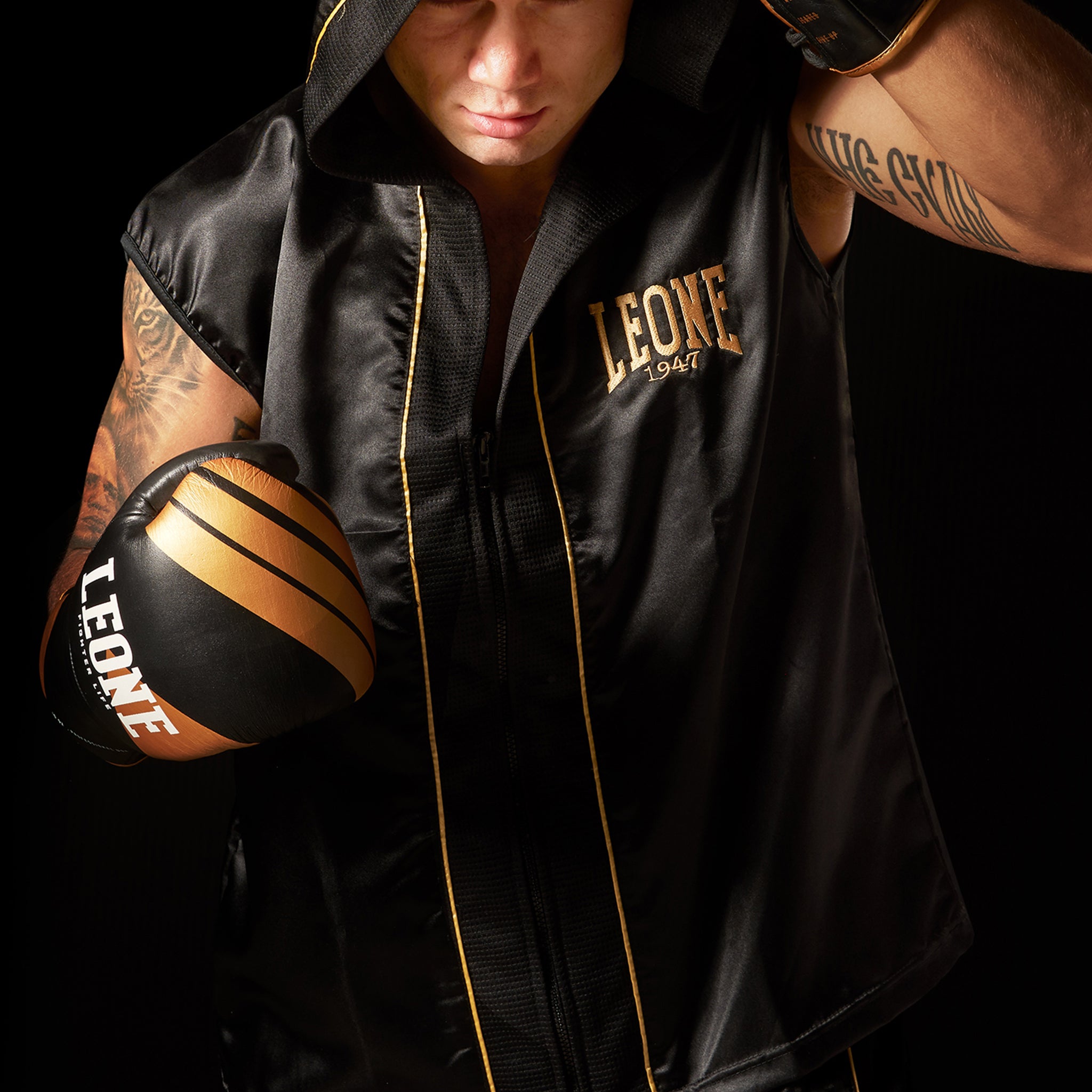 PREMIUM SLEEVELESS BOXING GOWN