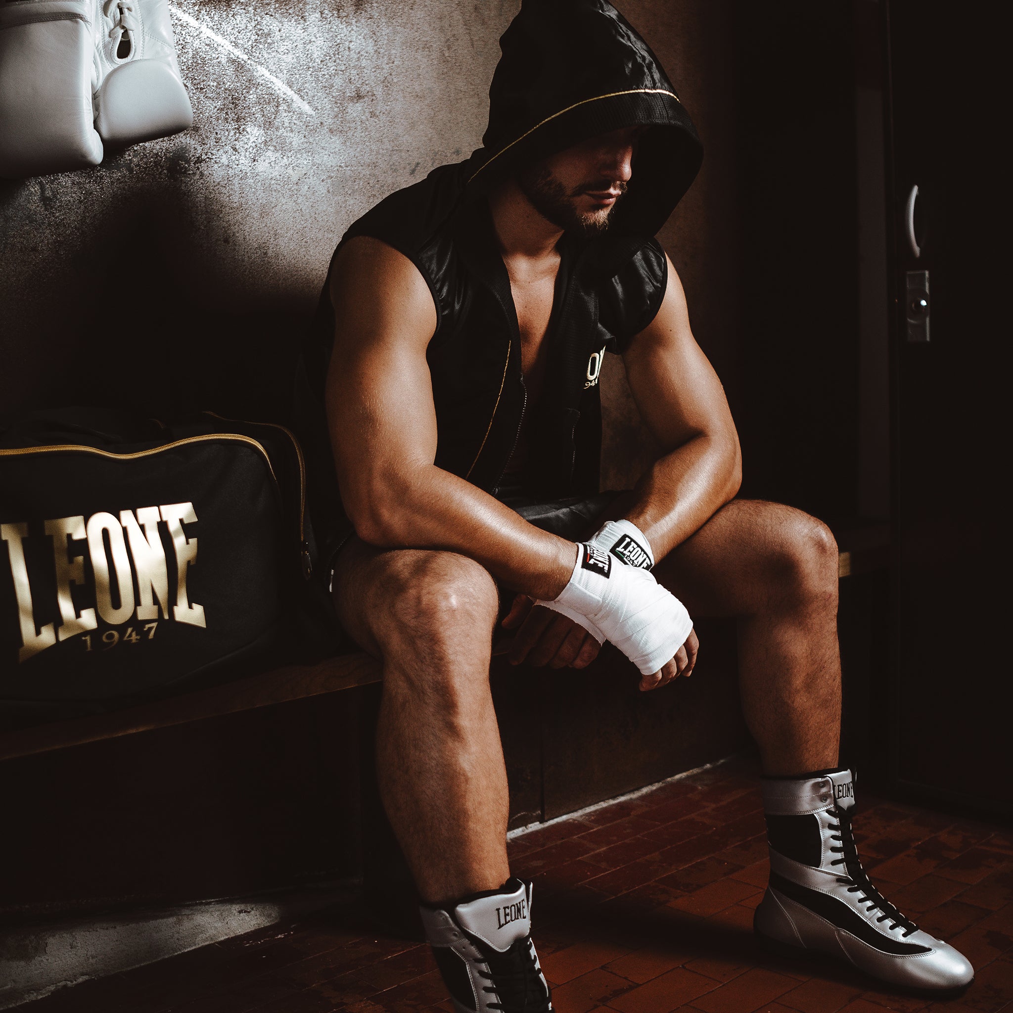 PREMIUM SLEEVELESS BOXING GOWN
