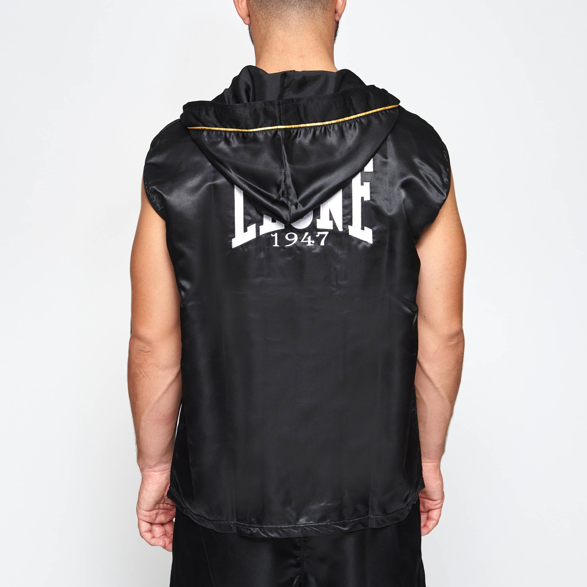 PREMIUM SLEEVELESS BOXING GOWN