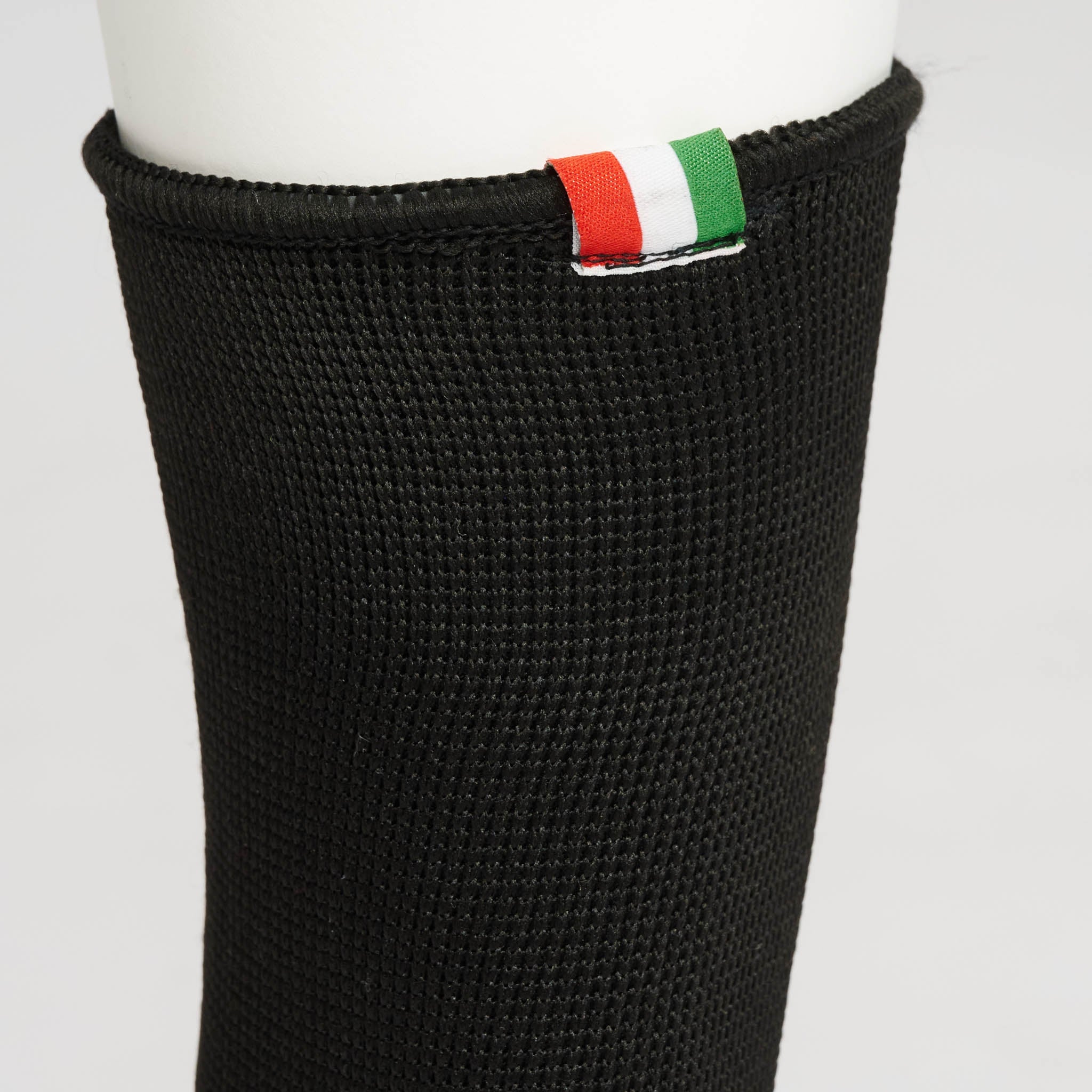 ANKLE GUARDS DNA