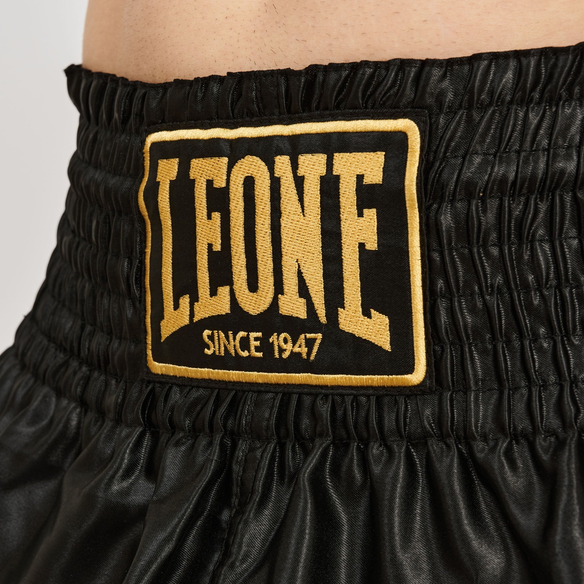 BASIC 2 KICK SHORTS