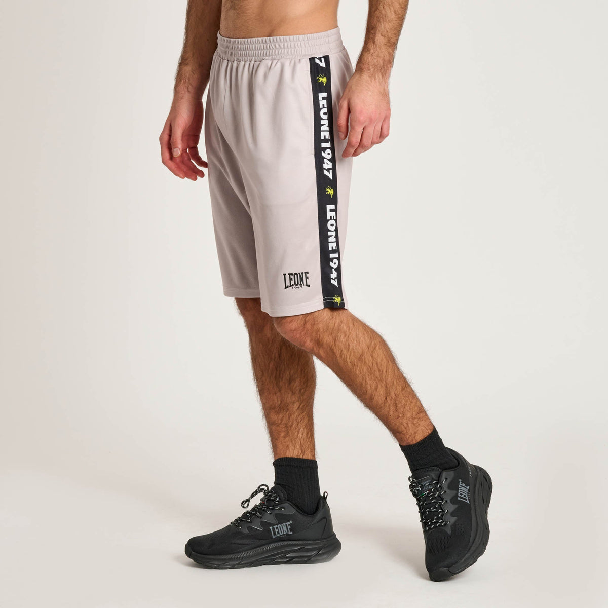 STRIPE 47 SHORTS
