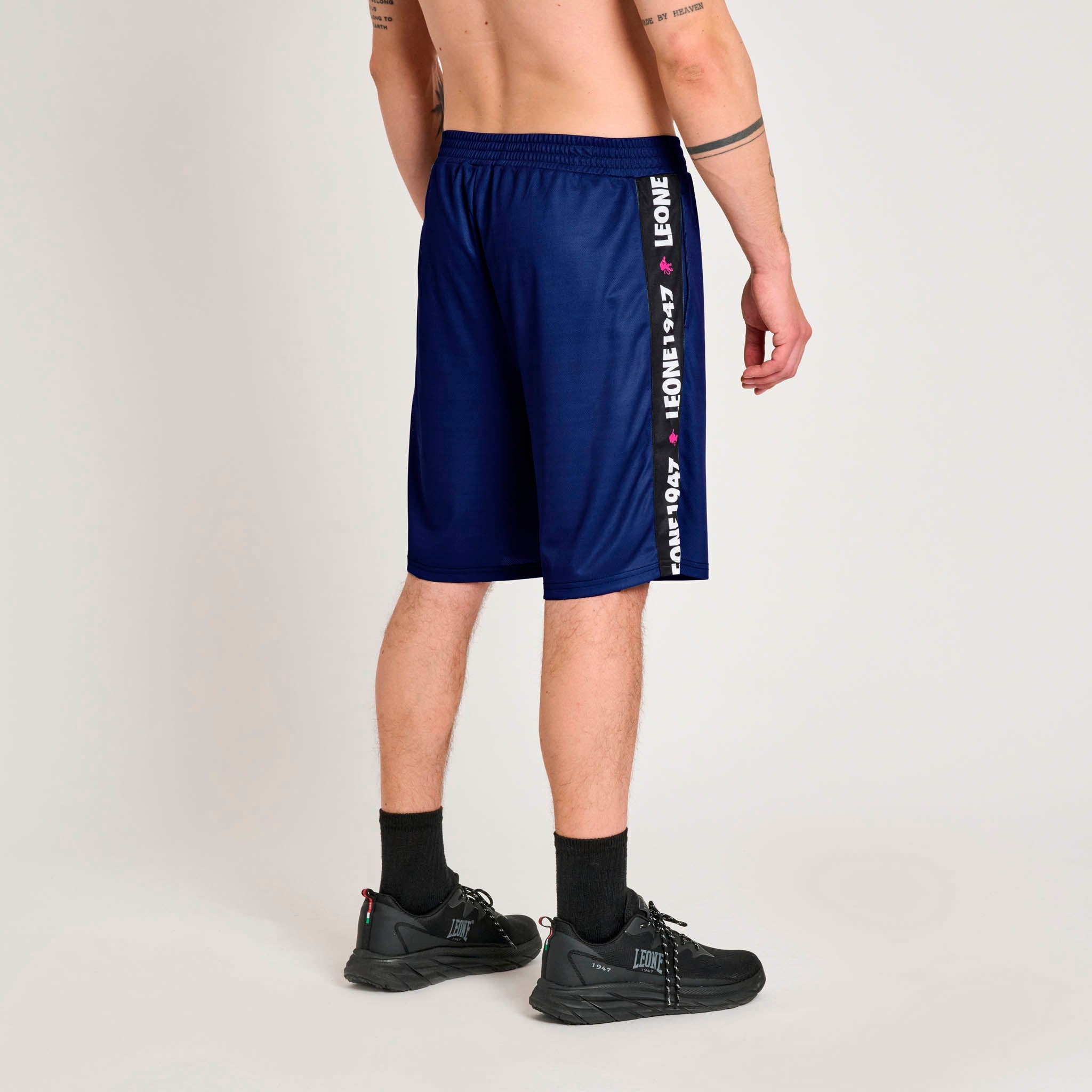 STRIPE 47 SHORTS