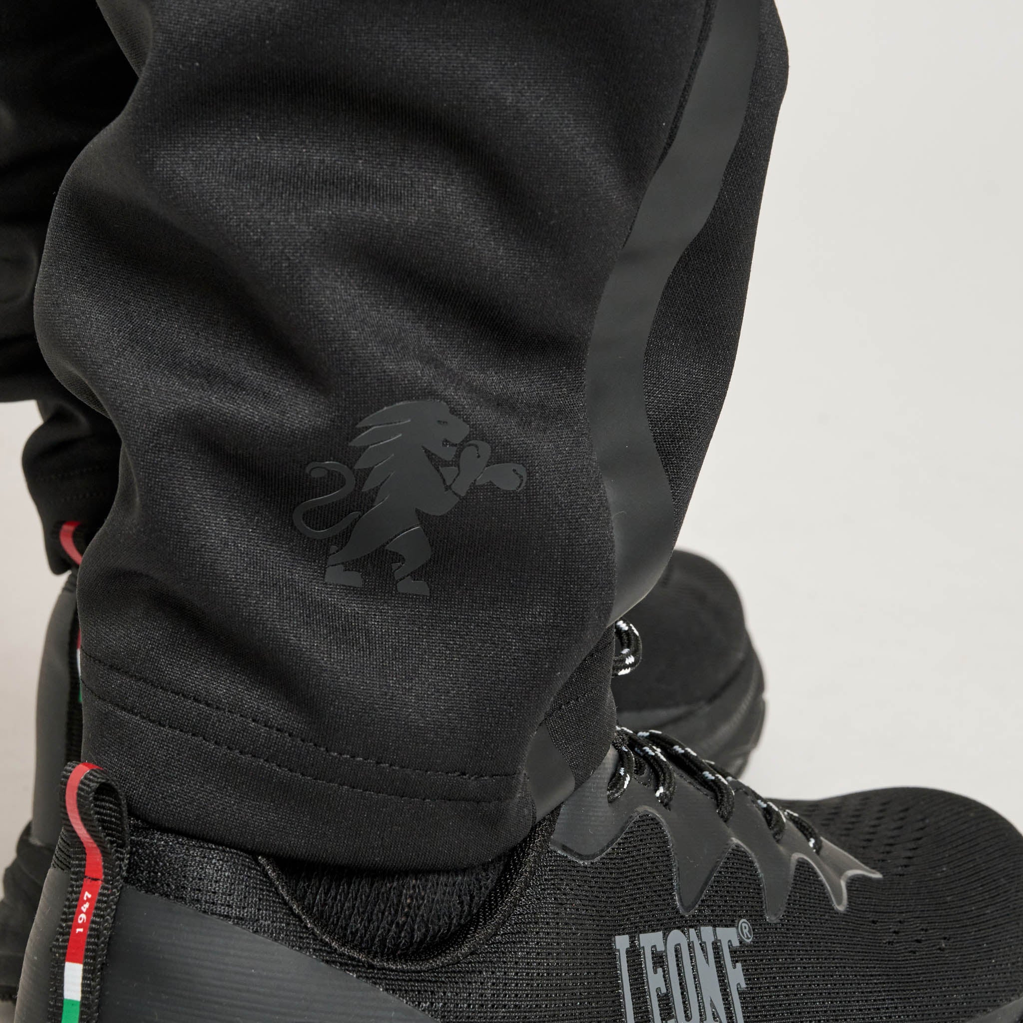 BLACK LION TROUSERS