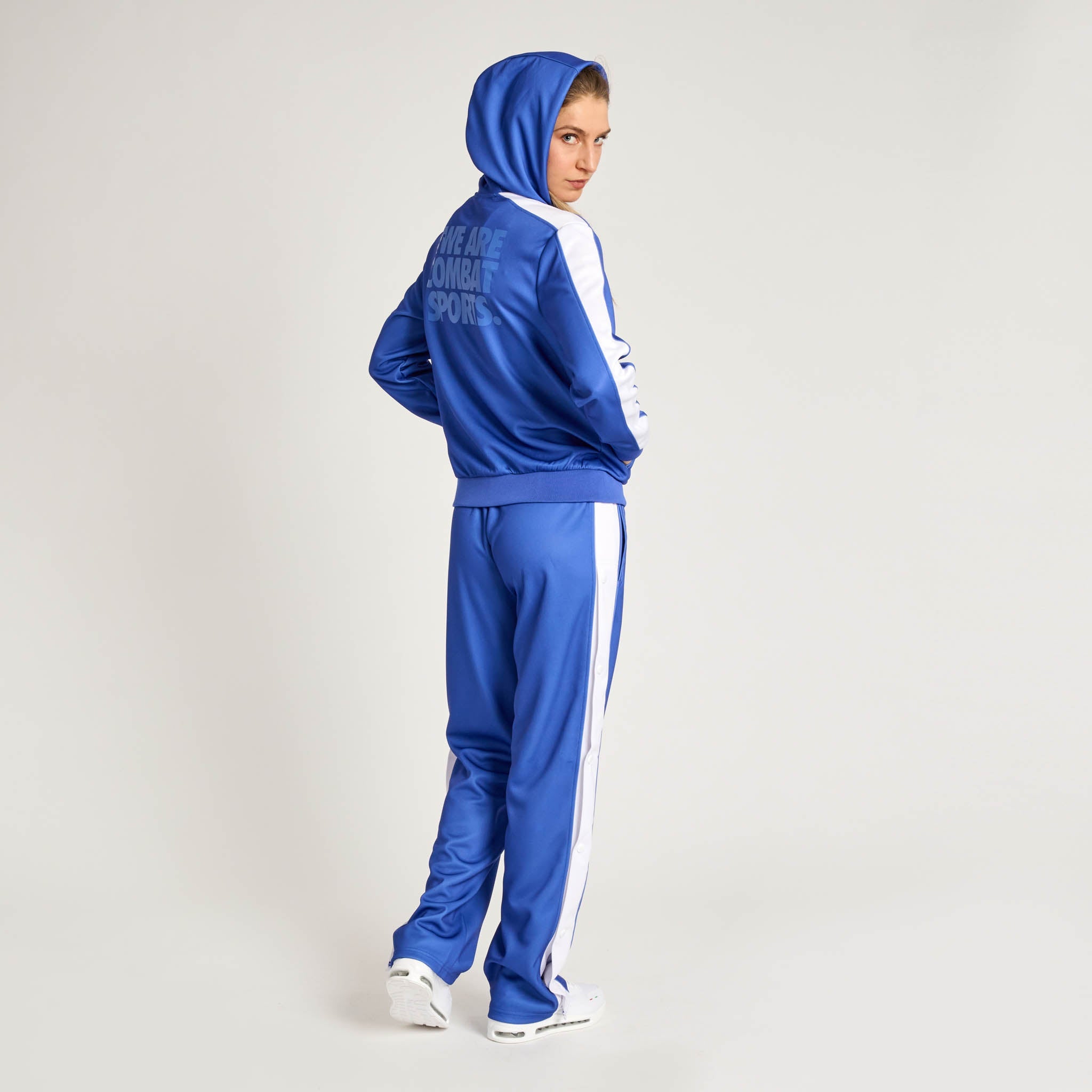 WOMAN FULL TRACKSUIT