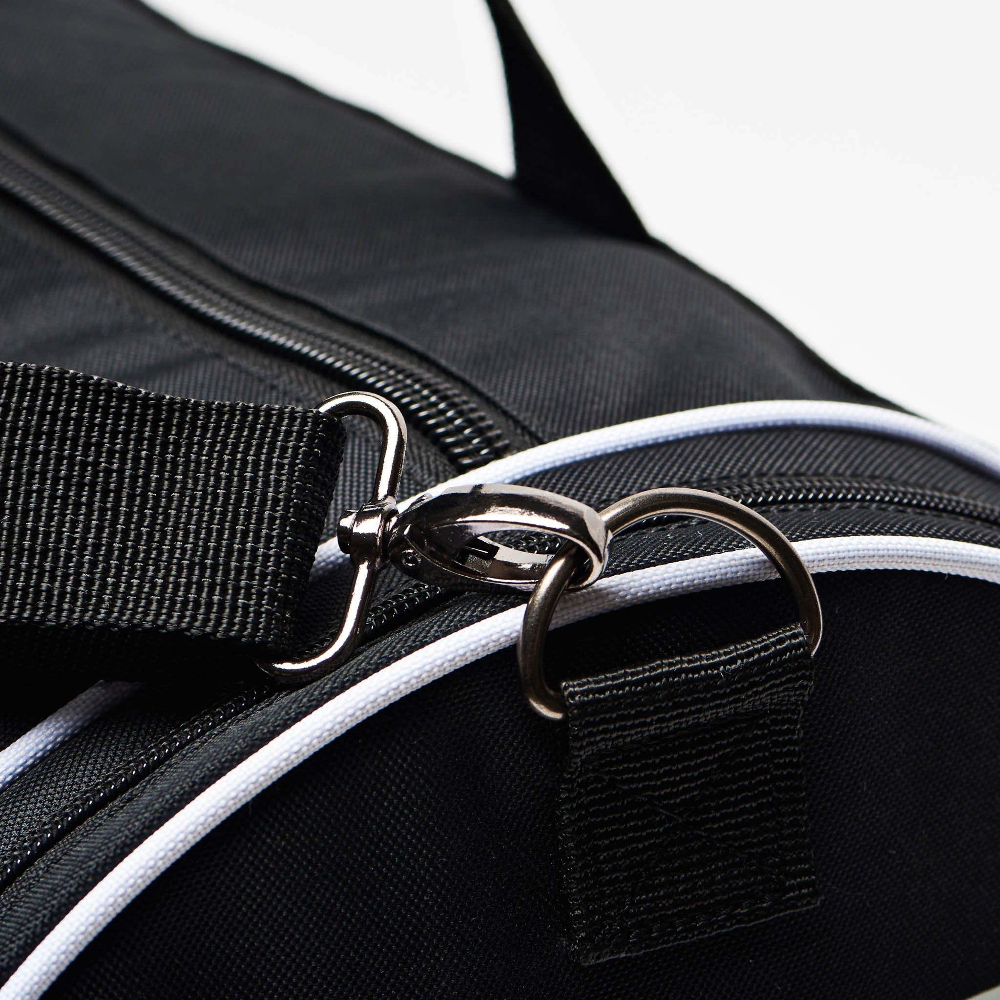 DUFFLE BAG AMBASSADOR