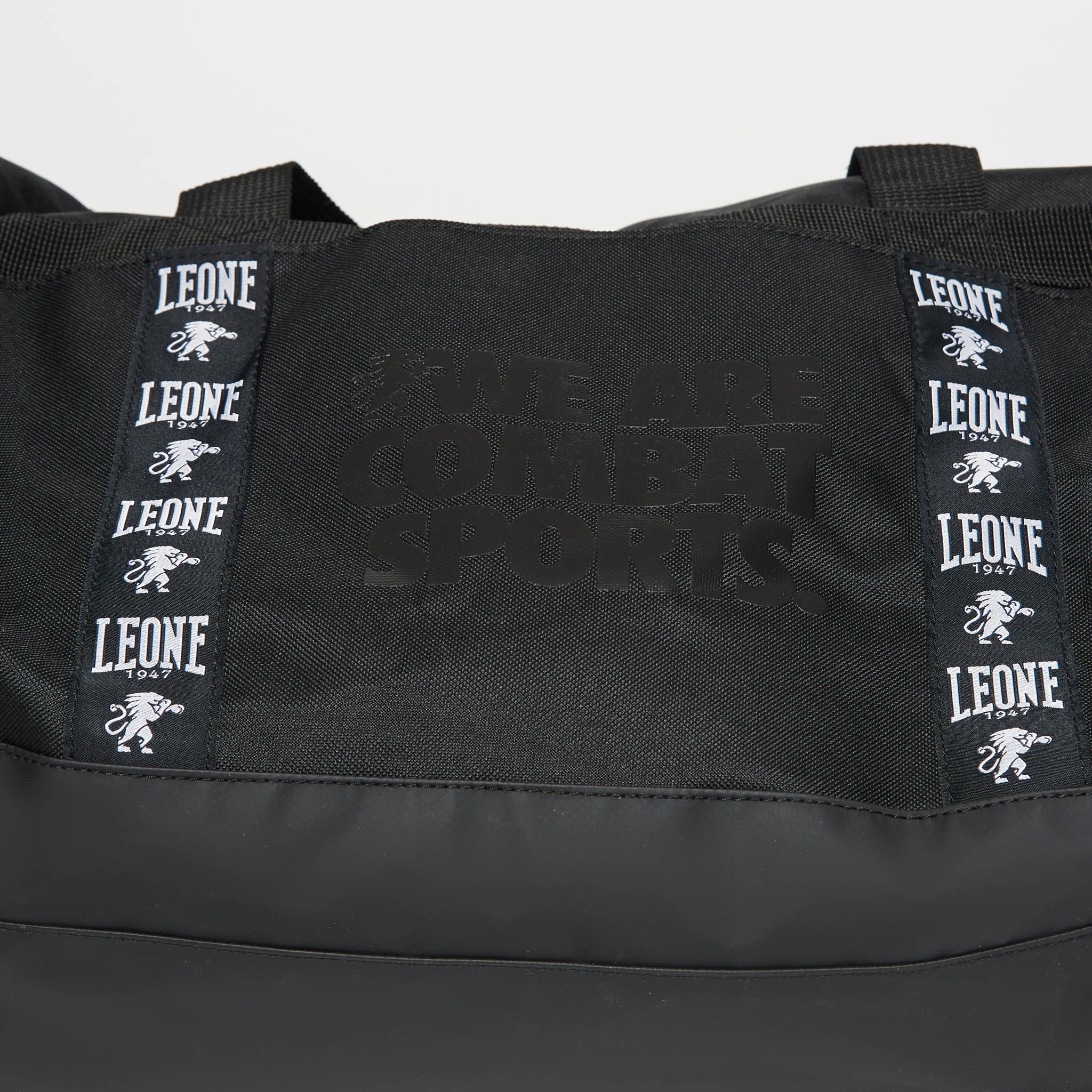 DUFFLE BAG AMBASSADOR