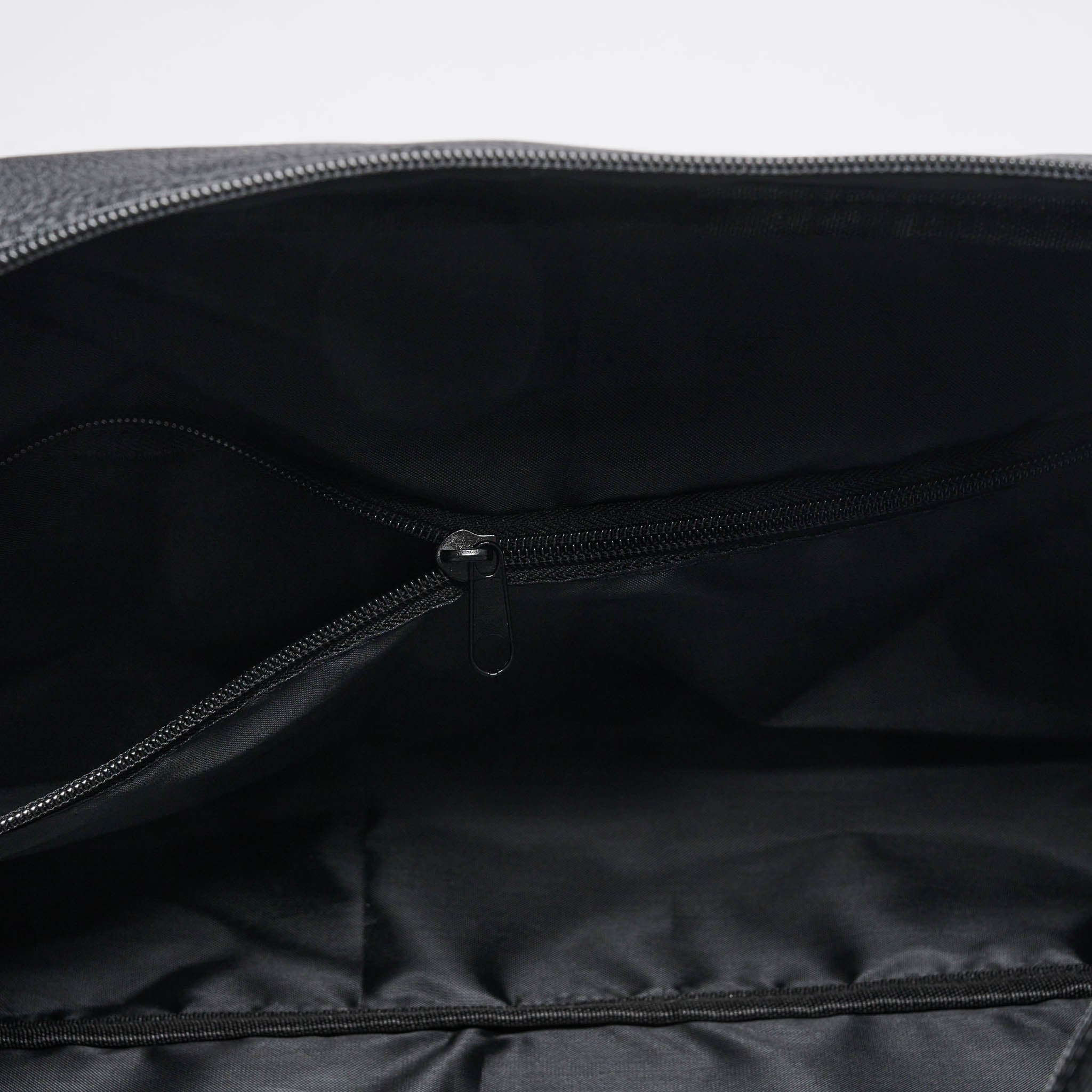 FLAG DUFFEL BAG