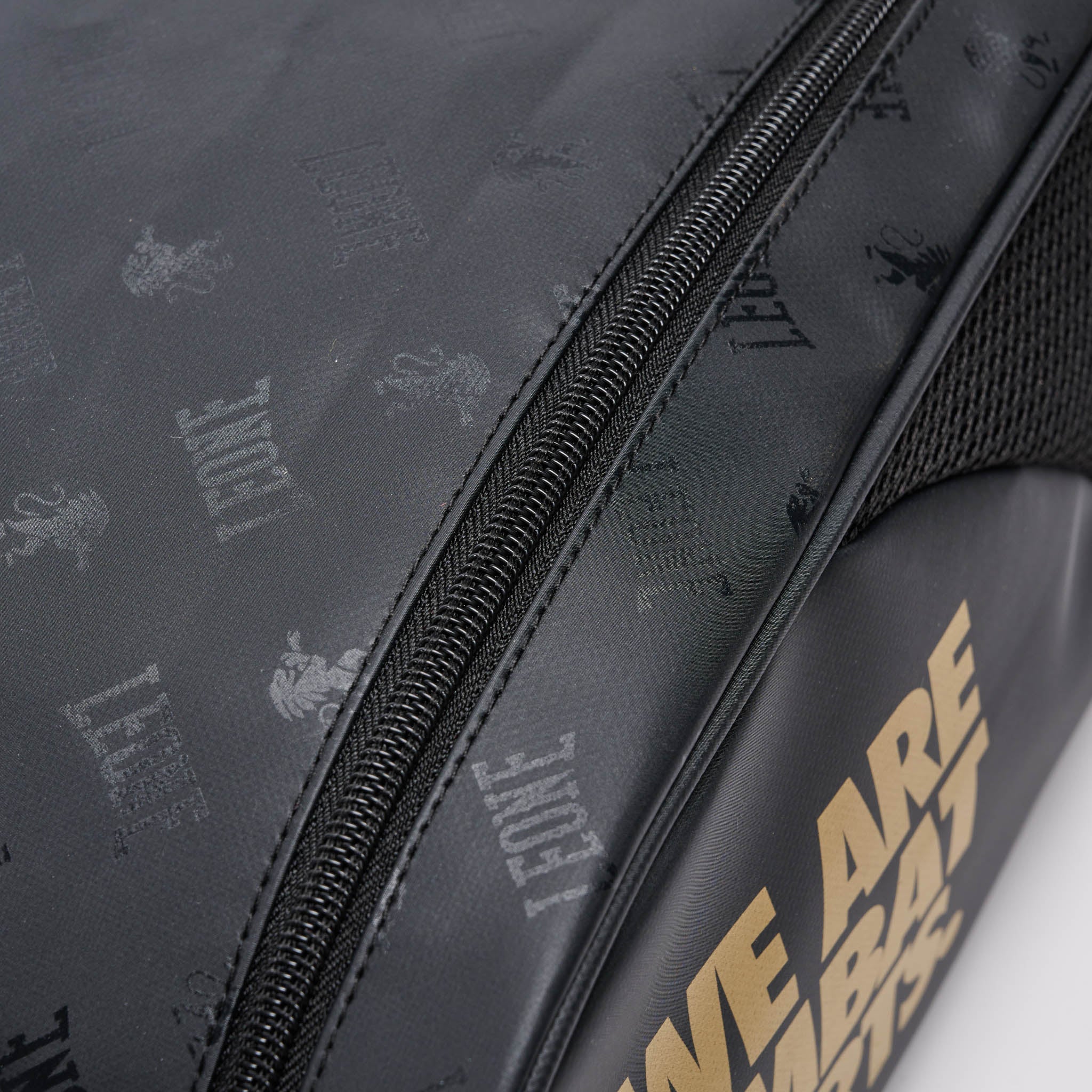 GYM BEAUTY CASE DNA
