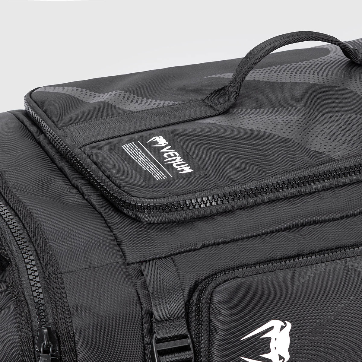 Sporttasche Venum Shockwave Convertible 48 Lt Schwarz
