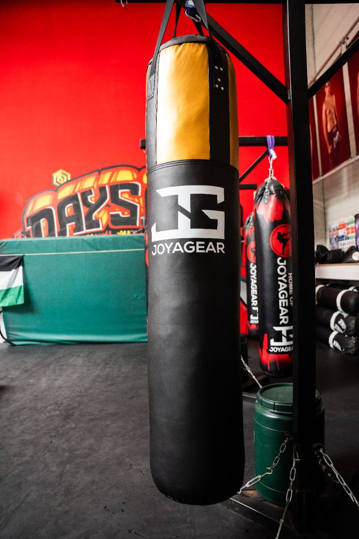 Joyagear Strike Boxing Bag Zwart/Gold 150 CM