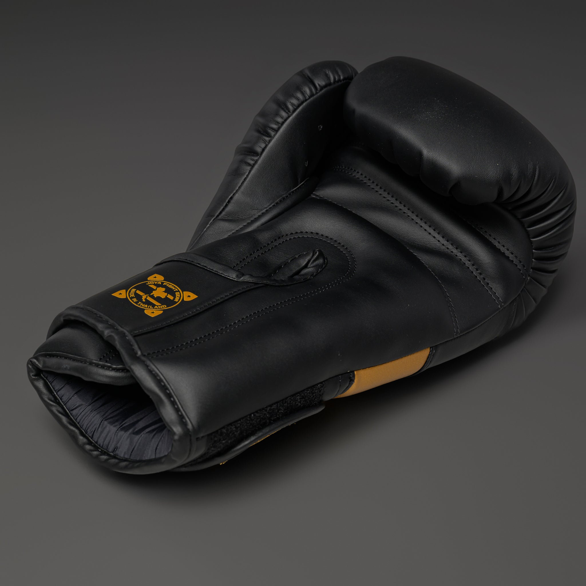 Joyagear Strike Air Boxing Gloves Black/Gold