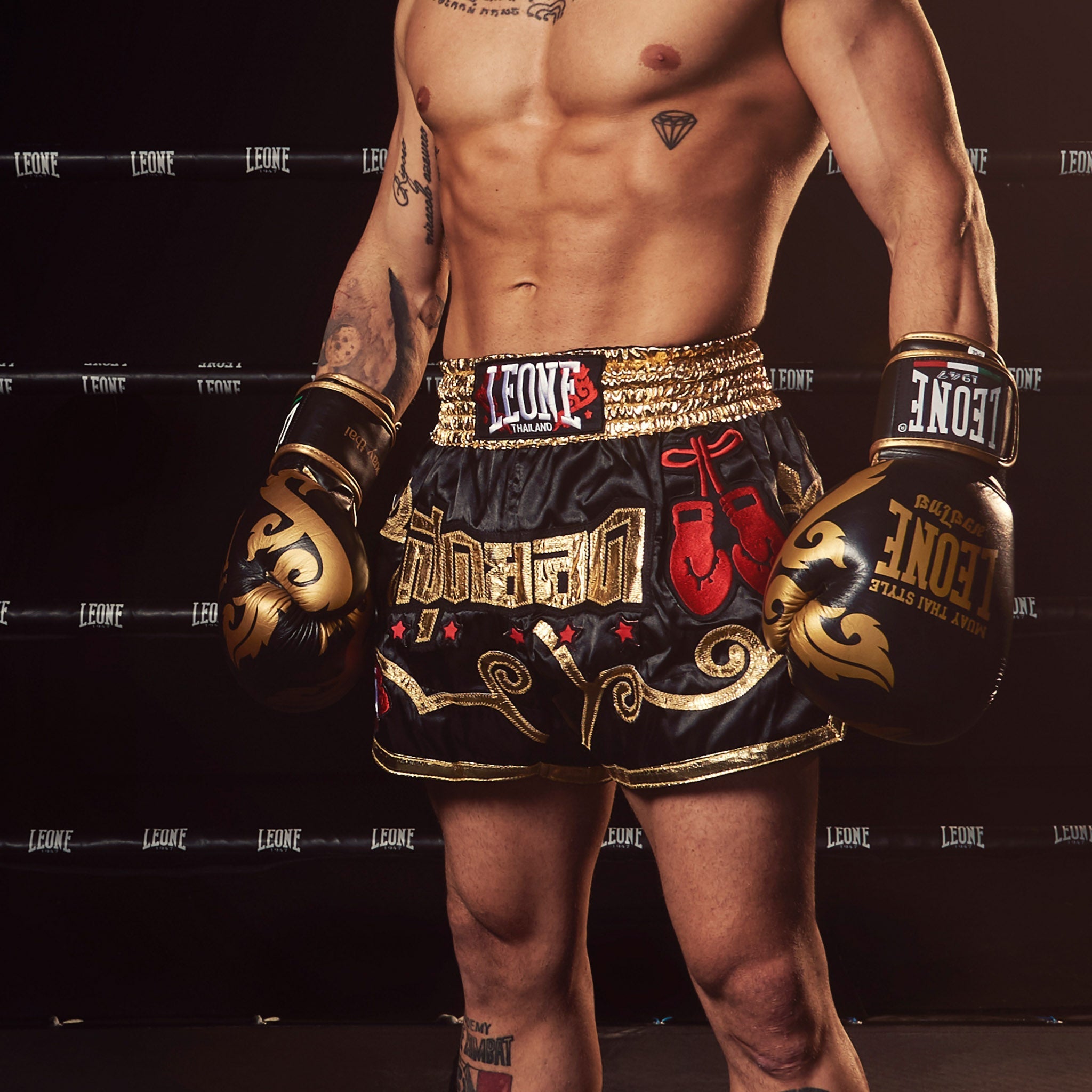 Muay Thai Boxing Gloves
