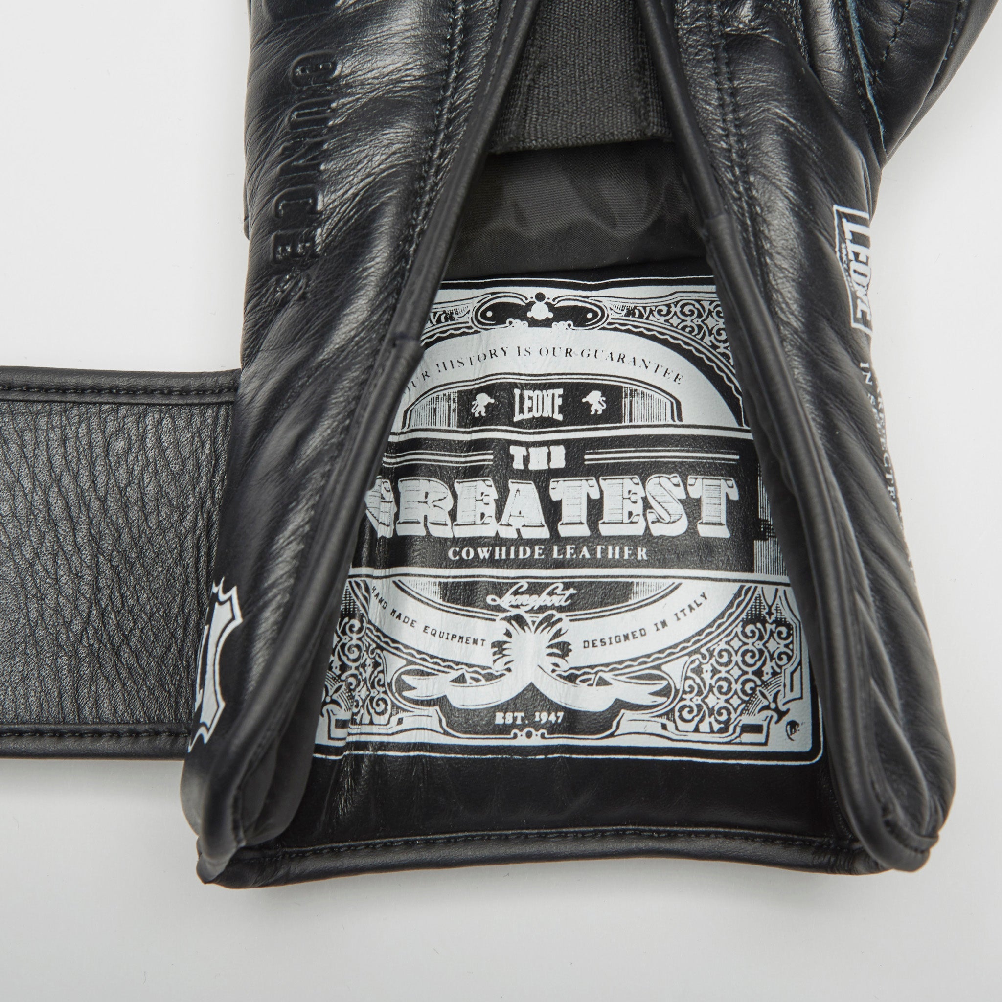 THE GREATEST BOXING GLOVES