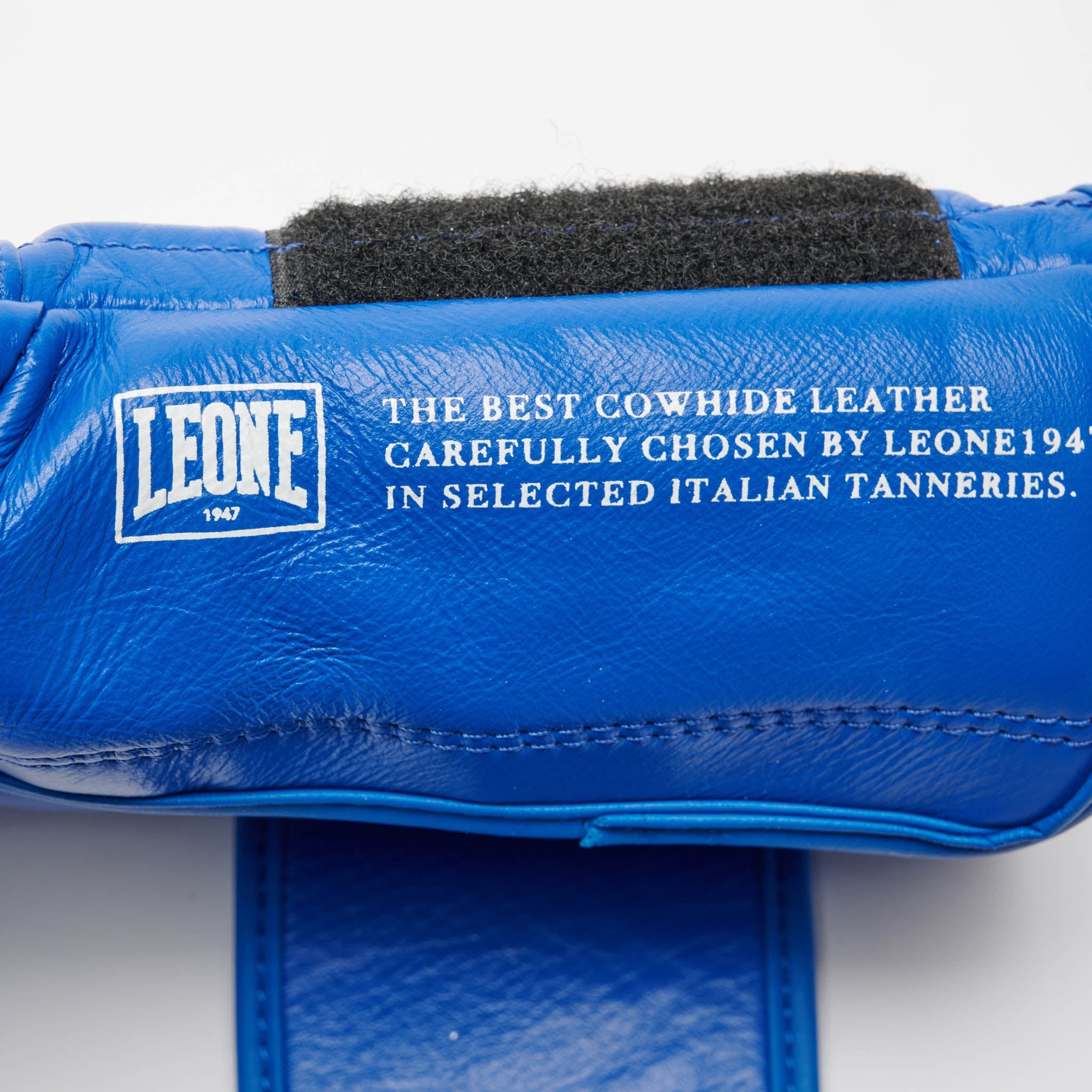 THE GREATEST BOXING GLOVES