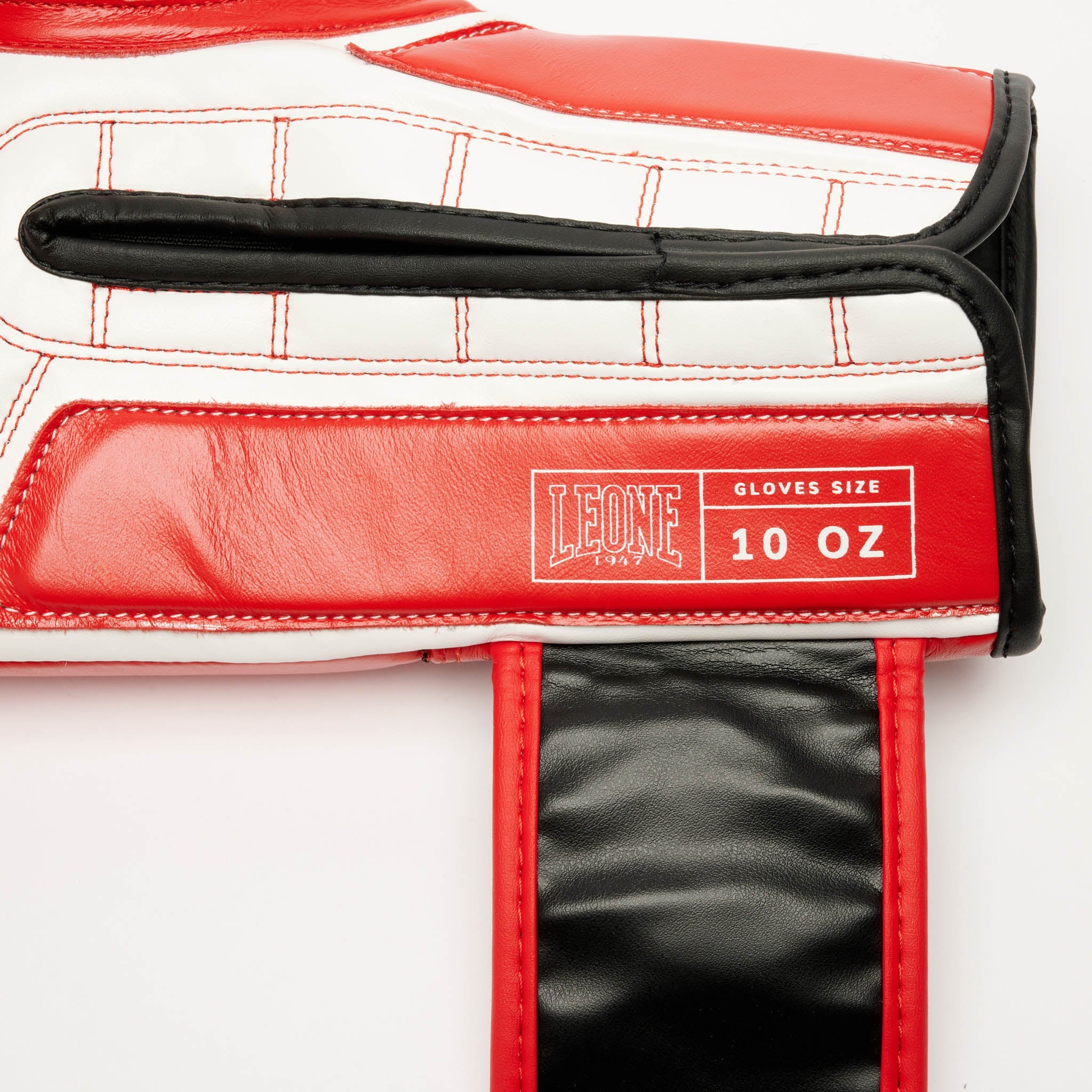 ICONIC BOXING GLOVES
