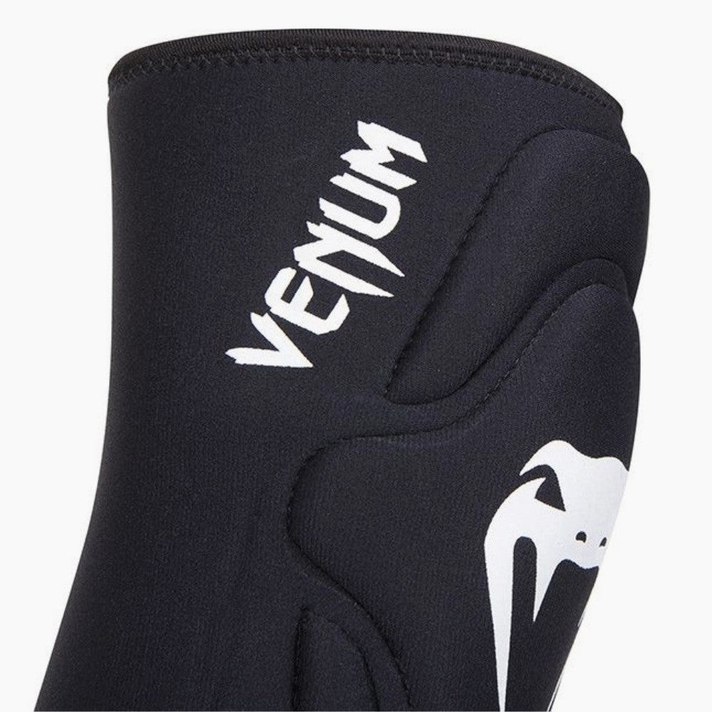 Kniebandagen Venum Kontact Neu