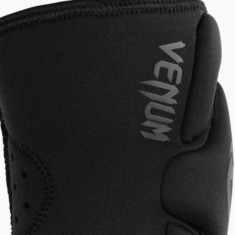 Kniebandagen Venum Kontact Neu