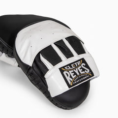 Boxpratzen Cleto Reyes Kurven