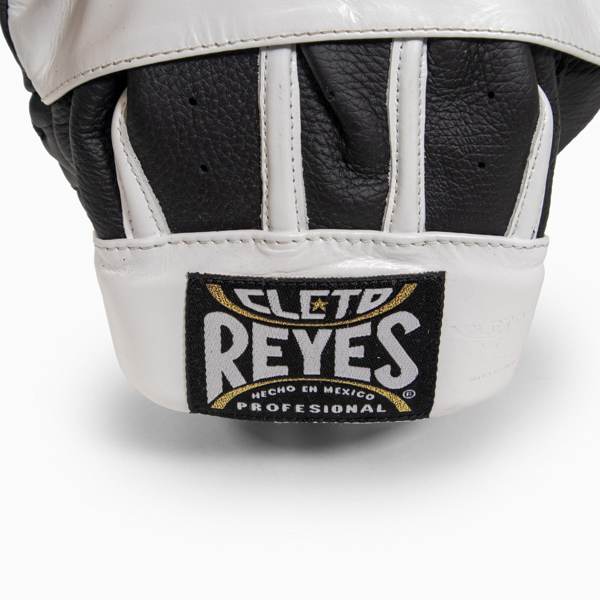 Boxpratzen Cleto Reyes Kurven