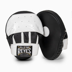 Boxpratzen Cleto Reyes Kurven