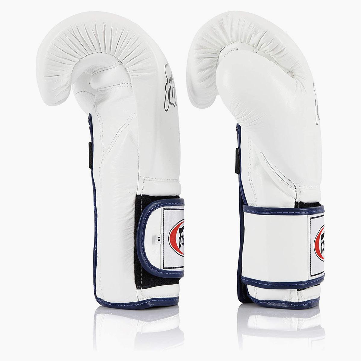 Fairtex Boxhandschuhe BGV9 Mexican Style Weiß mit blauer Paspel