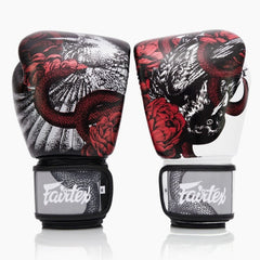 Muay Thai Handschuhe Fairtex BGV24 The Beauty of Survival mit Holzkiste