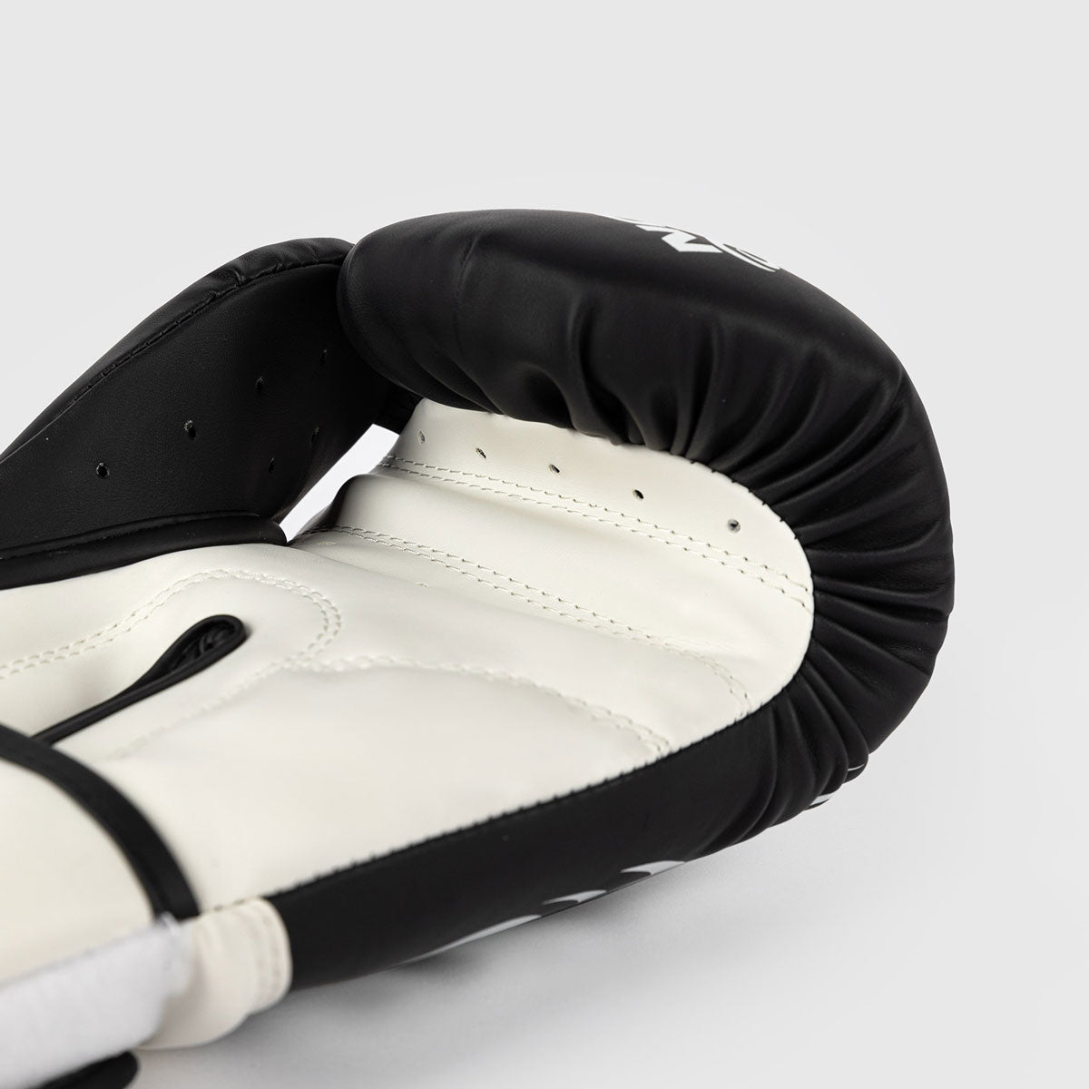 Venum Giant 2.0 Pro Mike Tyson