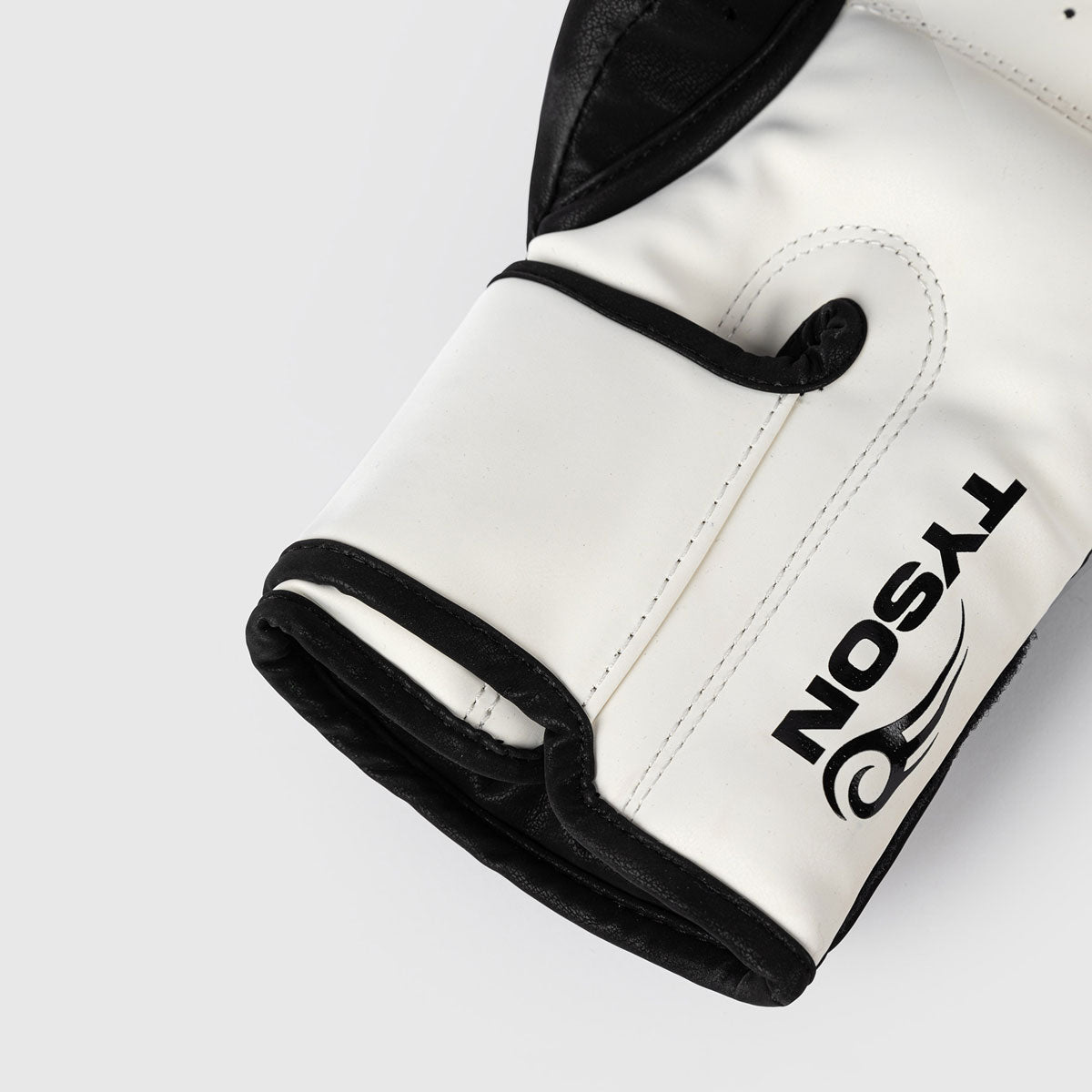 Venum Mike Tyson Replica