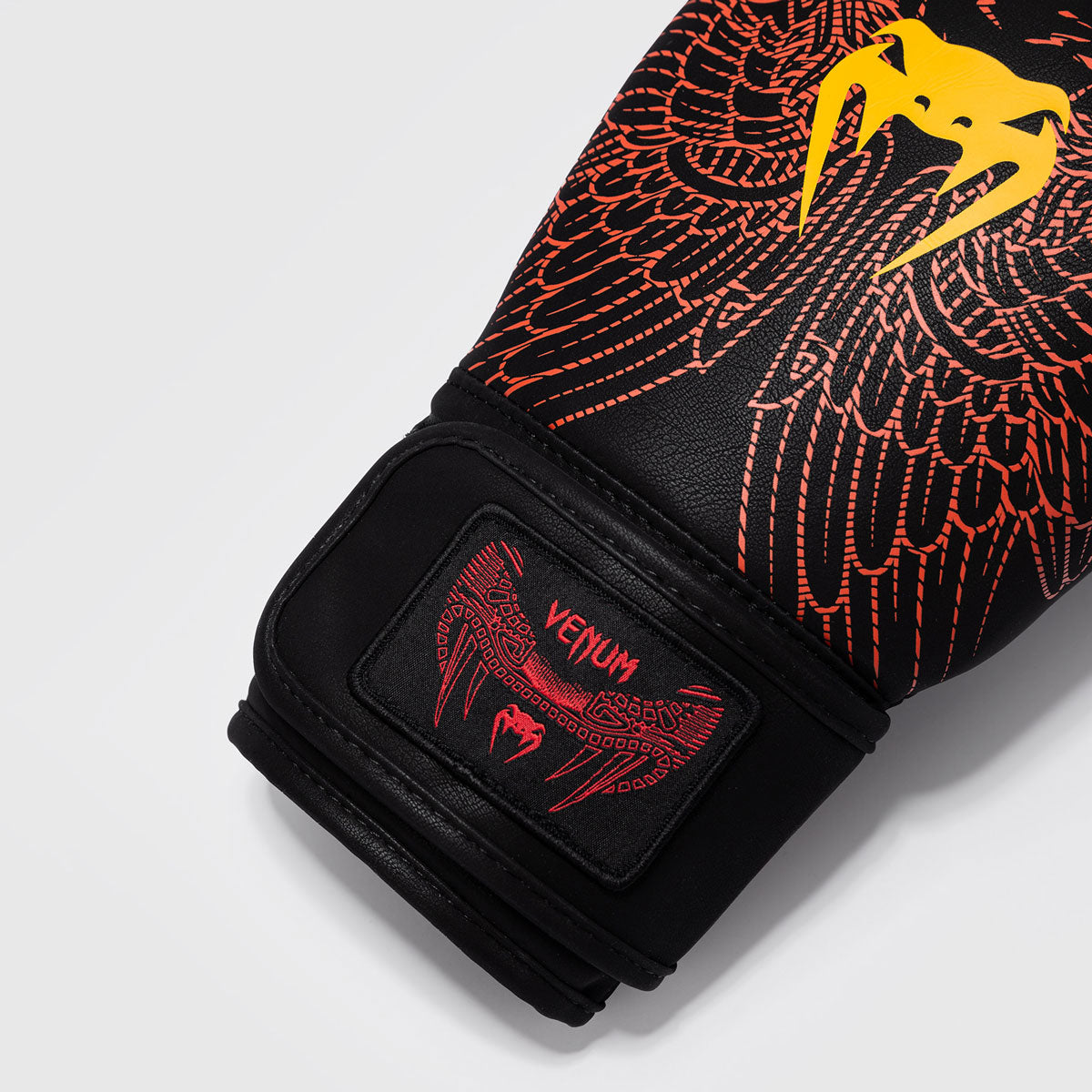 Venum Quetzal Fury Schwarz-rot