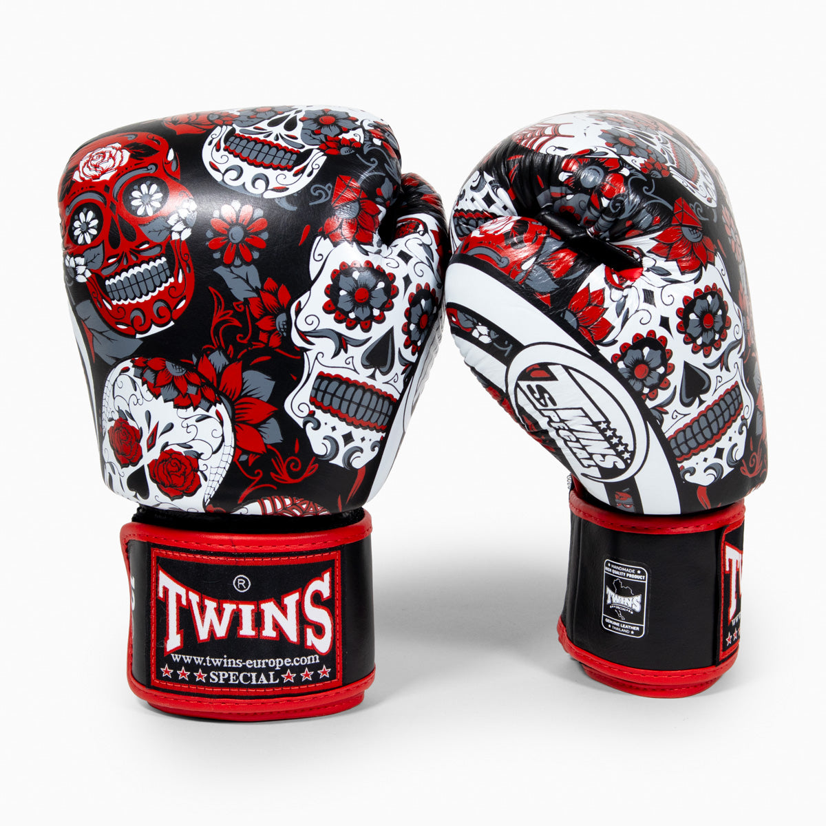 Twins Special Muay-Thai-Handschuhe FBGVL3 Skull Rot