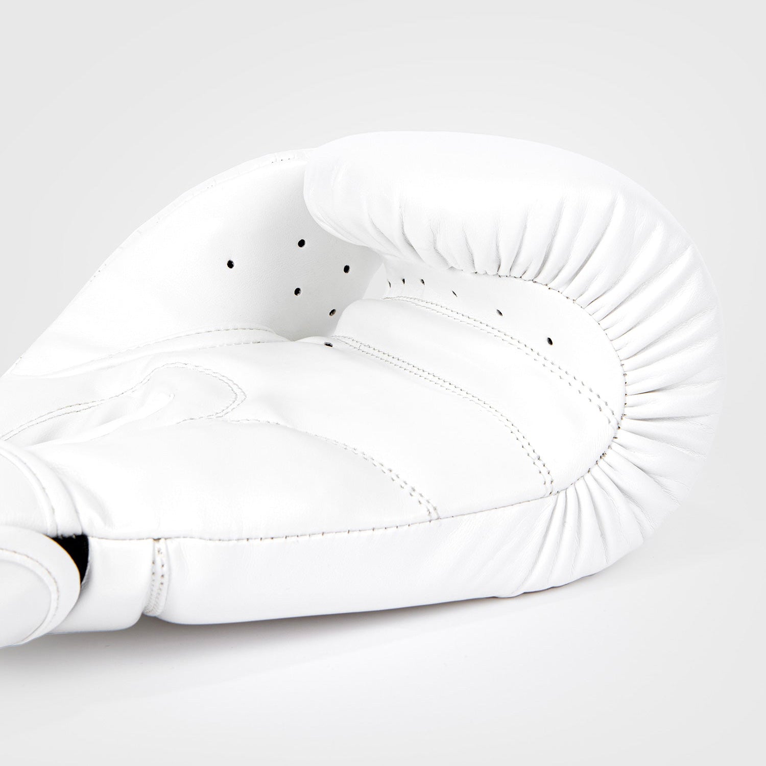 Venum Contender 1.5