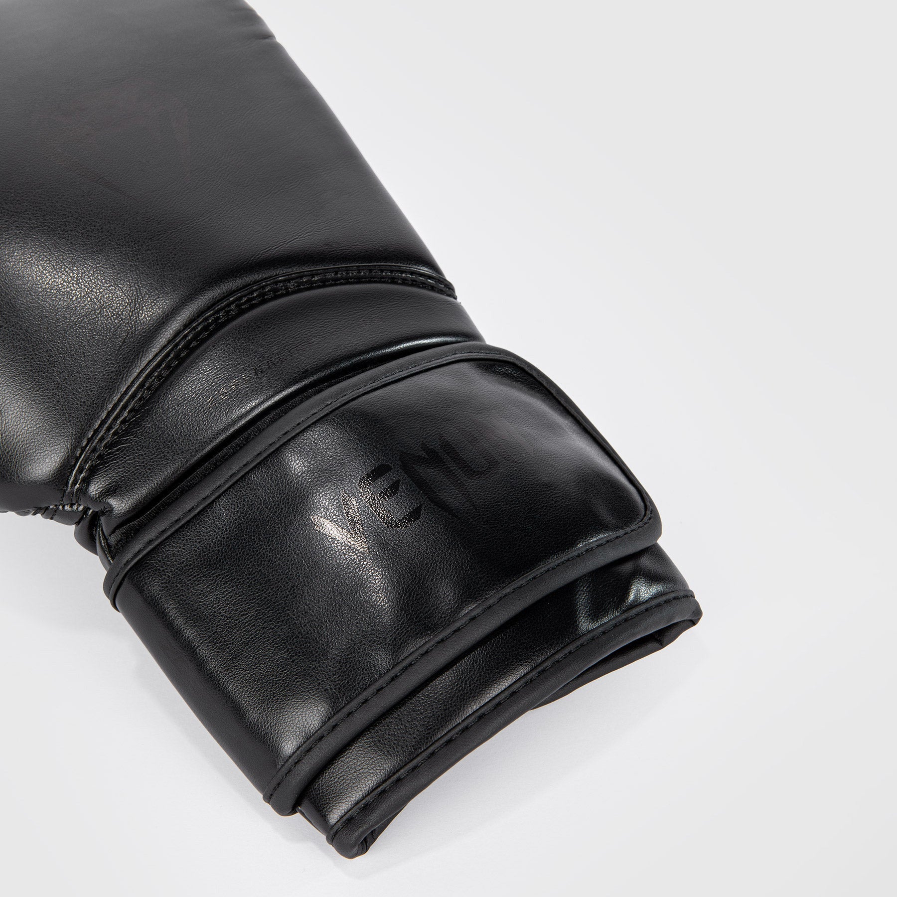 Venum Contender 1.5