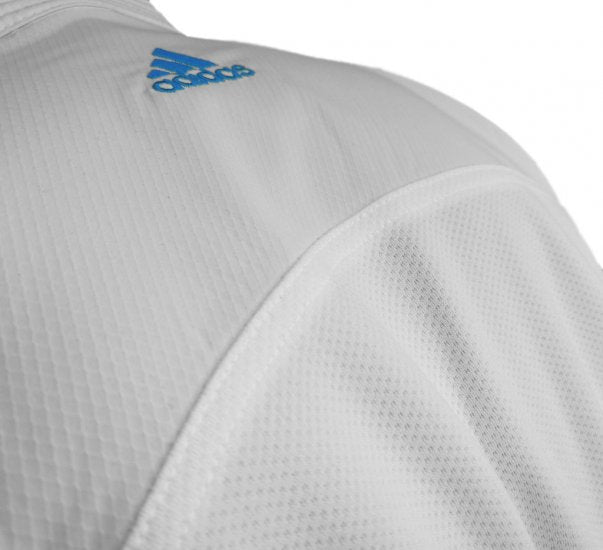 Karateanzug Adidas Kumite Adilight Primegreen WKF Blaue Streifen