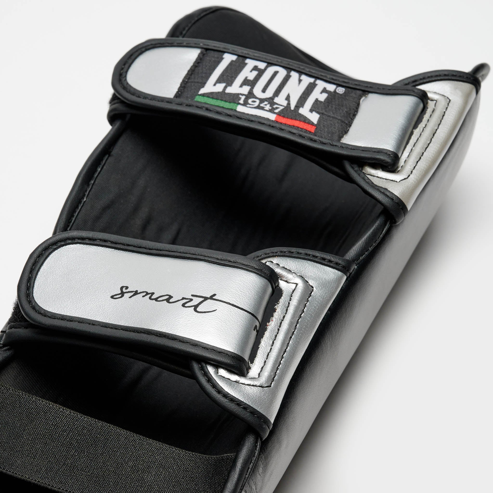SMART SHINGUARDS