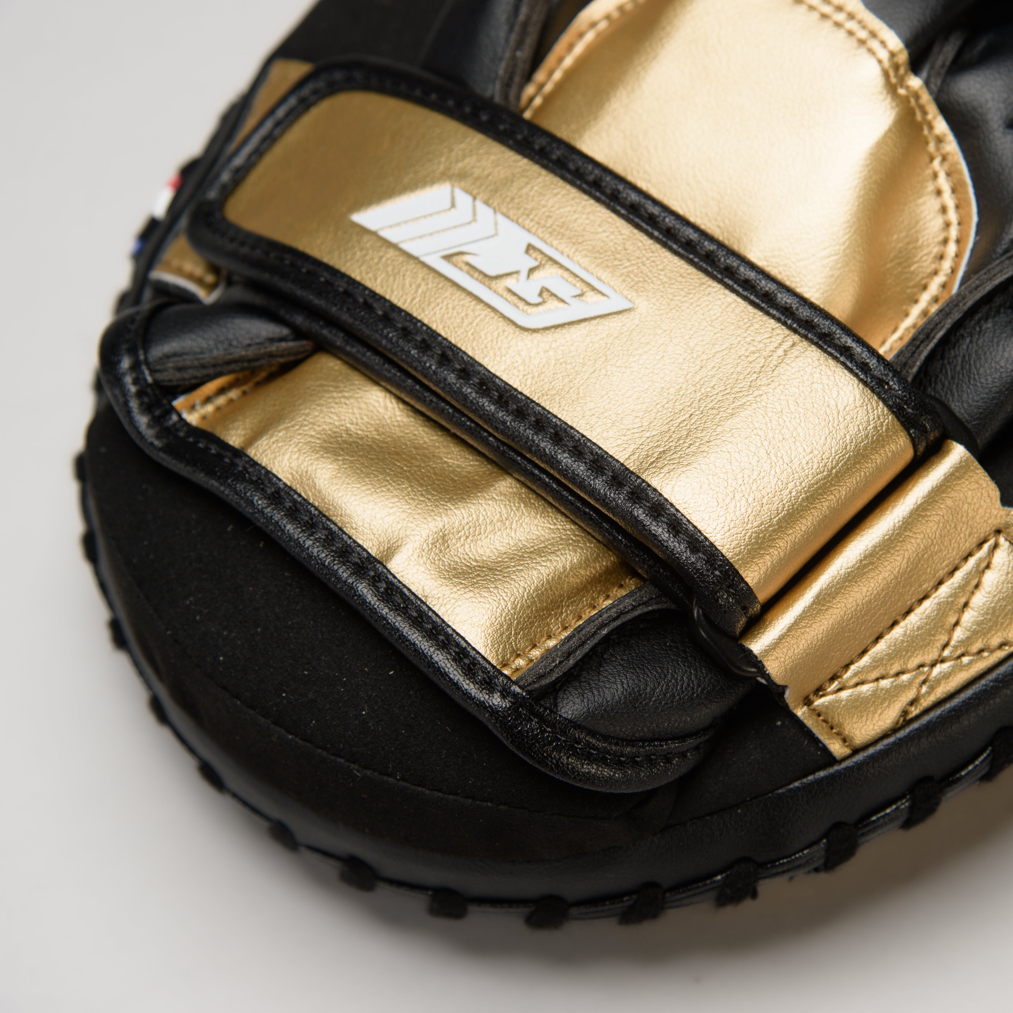 Joyagear Performance CM200 Punching Mitts Black/Gold
