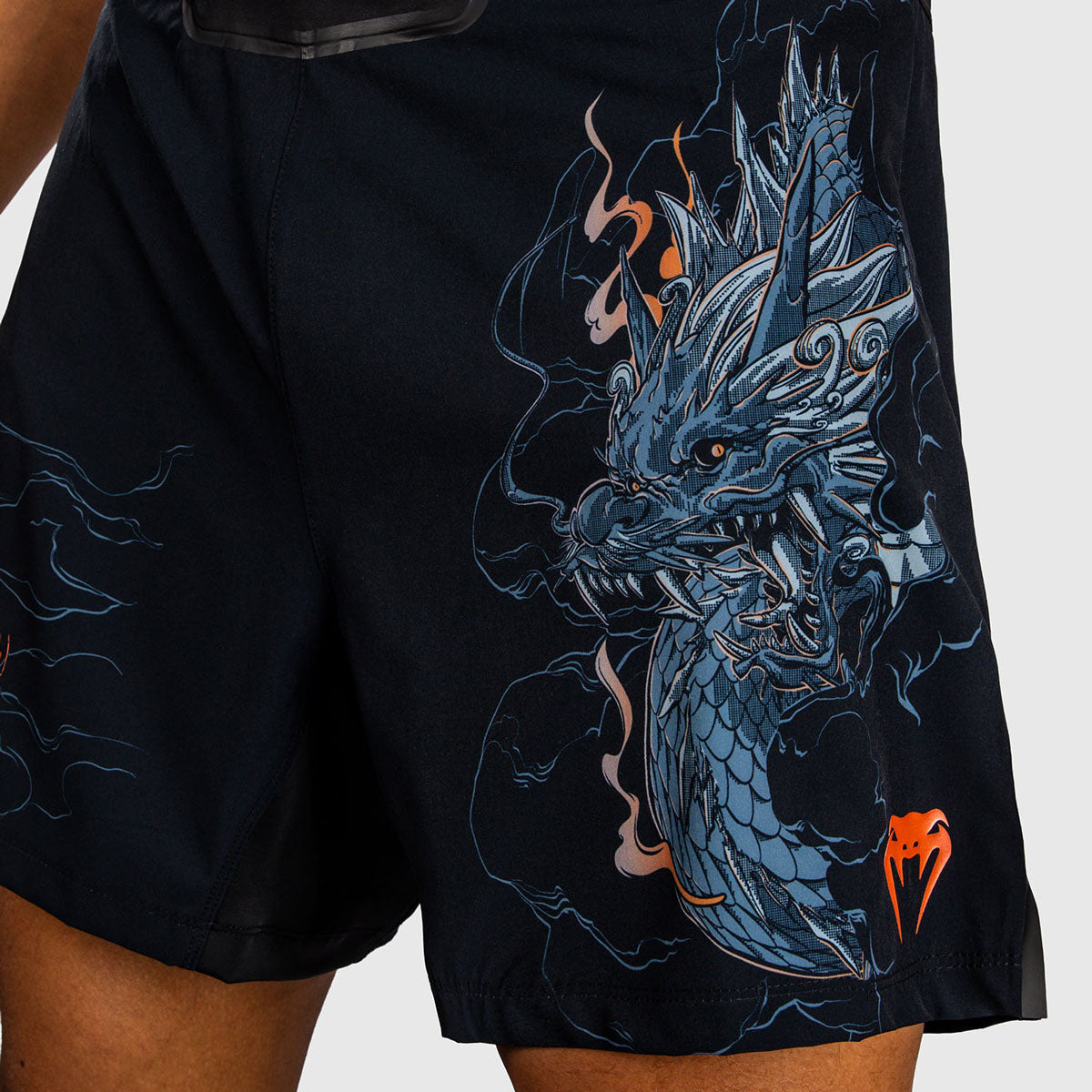 Venum Thunder Dragon MMA-Shorts Schwarz