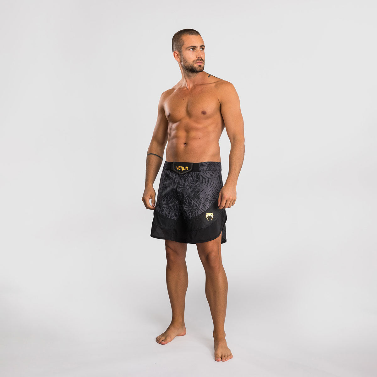 Venum x Chimaev Wild Borz MMA-Shorts Schwarz