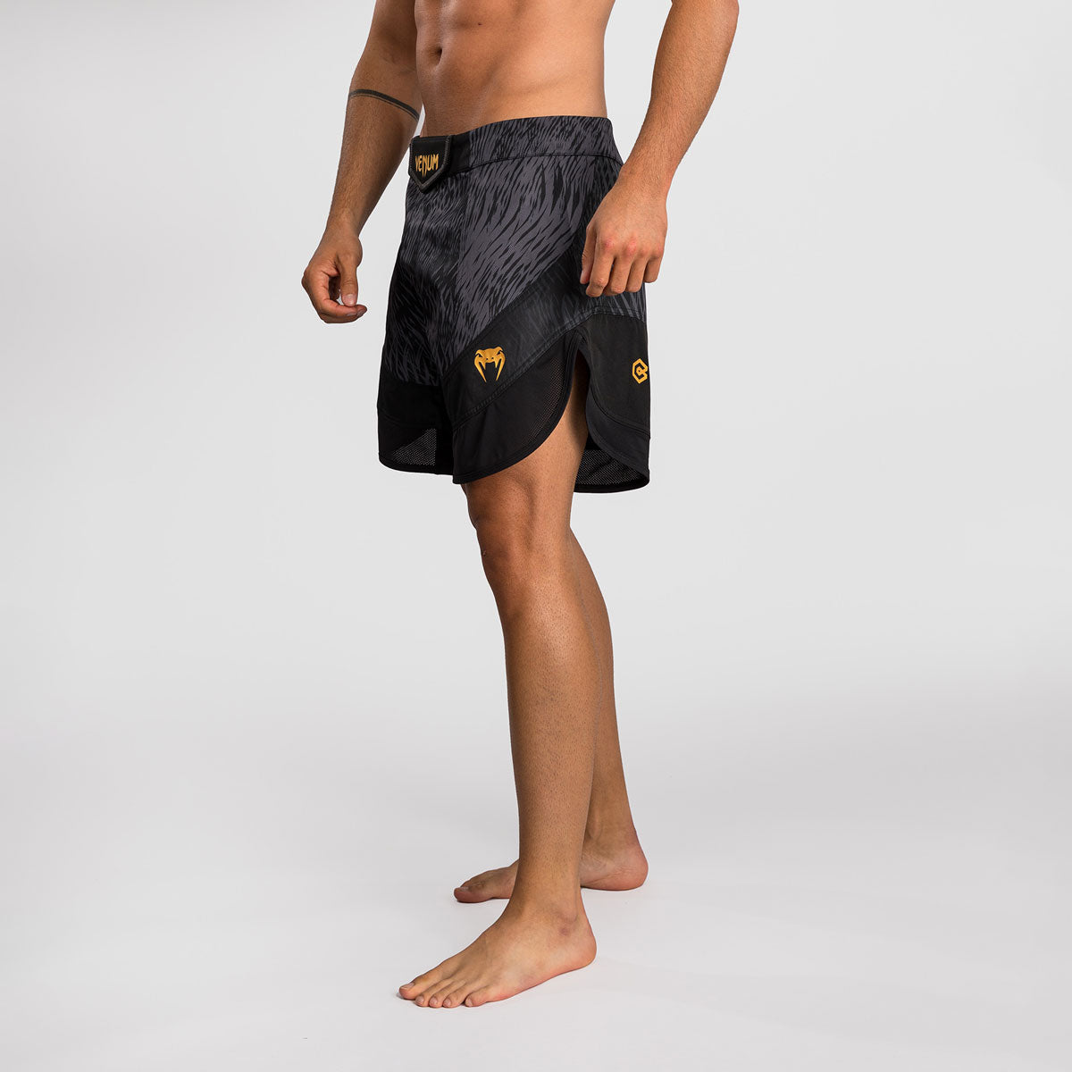 Venum x Chimaev Wild Borz MMA-Shorts Schwarz