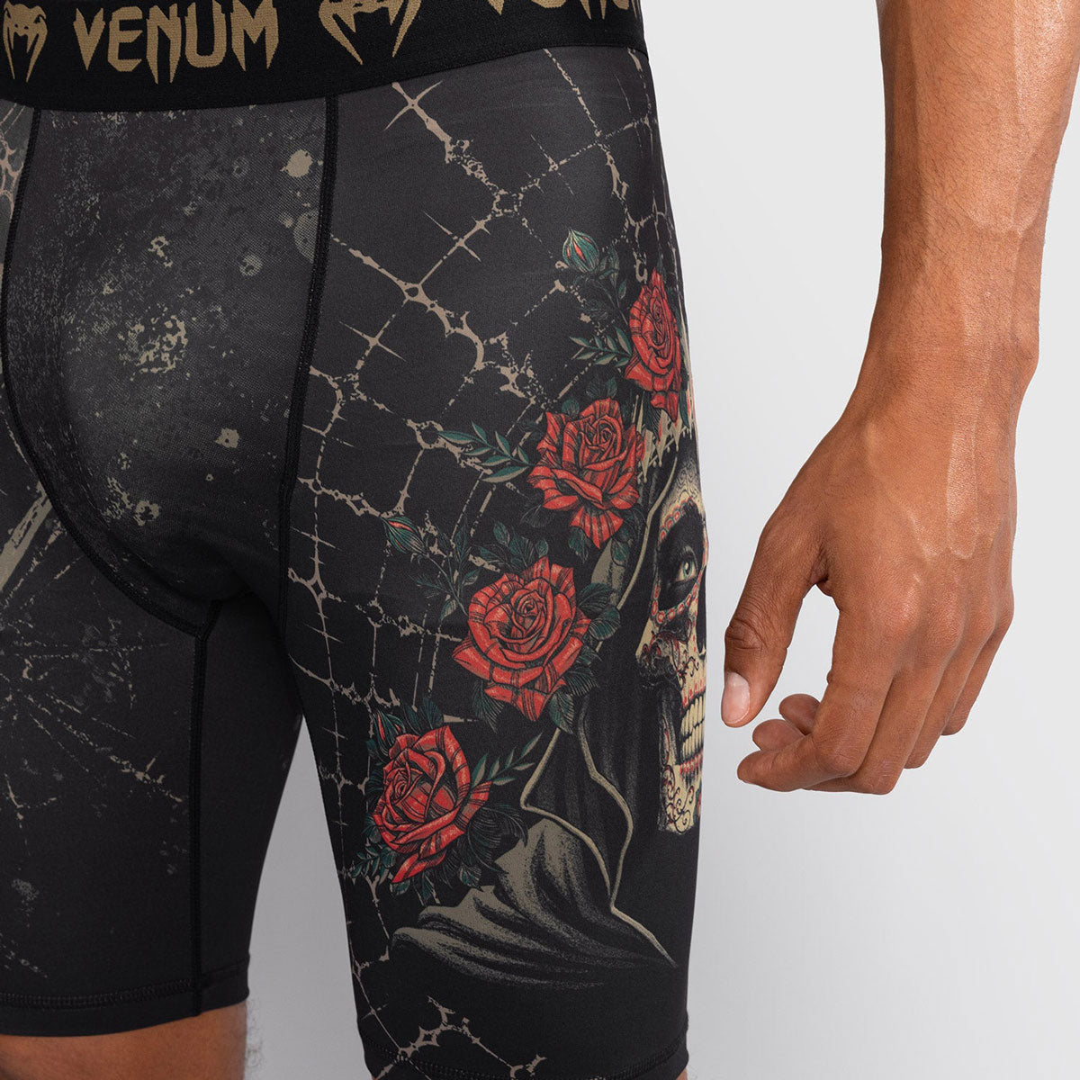 Shorts Kompression Venum Santa Muerte 5.0