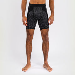 Shorts Kompression Venum x Topuria Unmatched Kompressionsshorts Schwarz